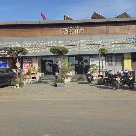 Hotel Royal Orchid Aligarh Exterior photo